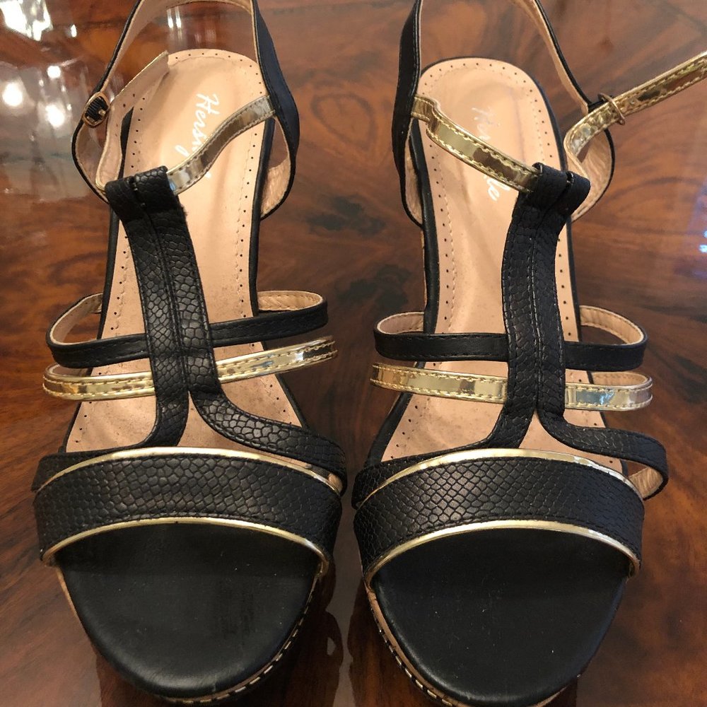 NWOT Black and Gold Cork Wedge